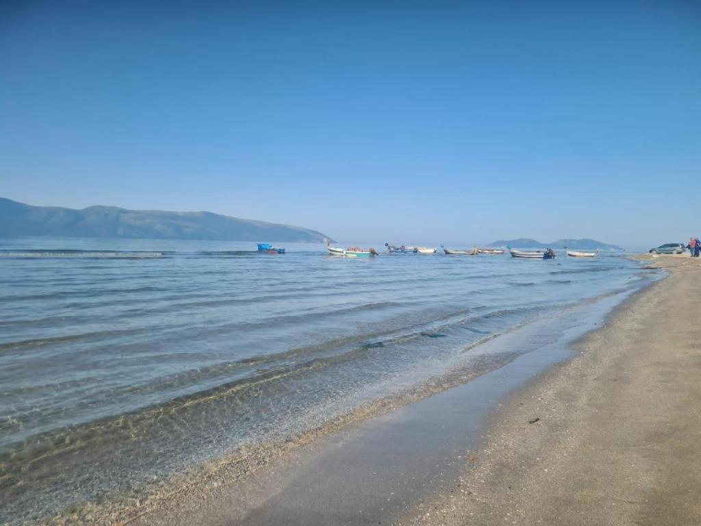 Beachfront With Hotel Facilities Vlore Bagian luar foto