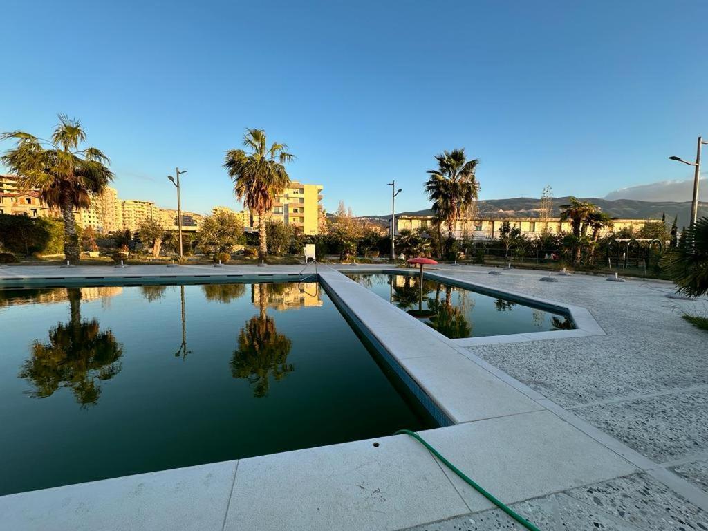 Beachfront With Hotel Facilities Vlore Bagian luar foto