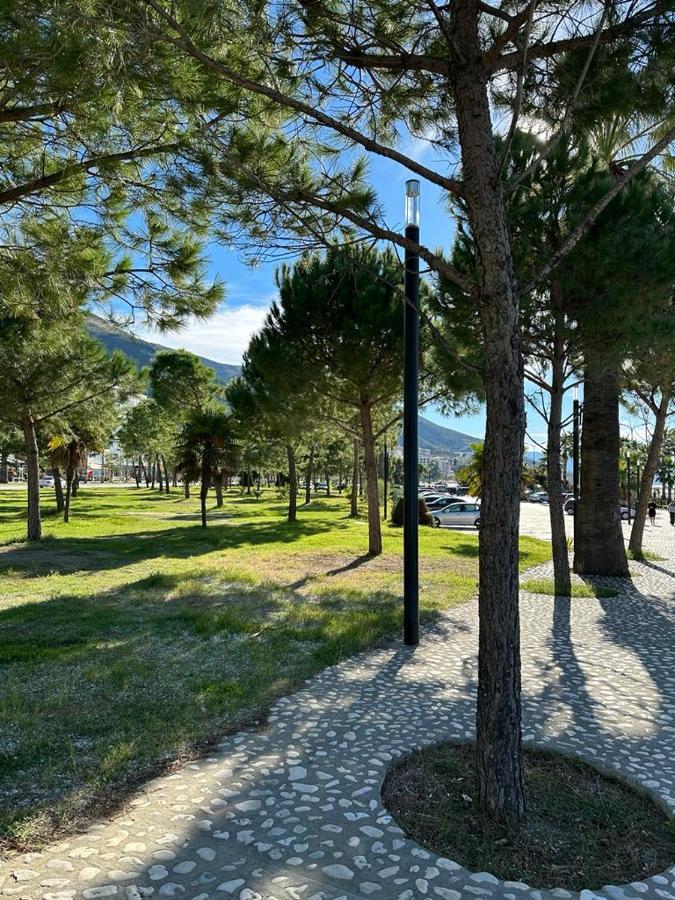 Beachfront With Hotel Facilities Vlore Bagian luar foto
